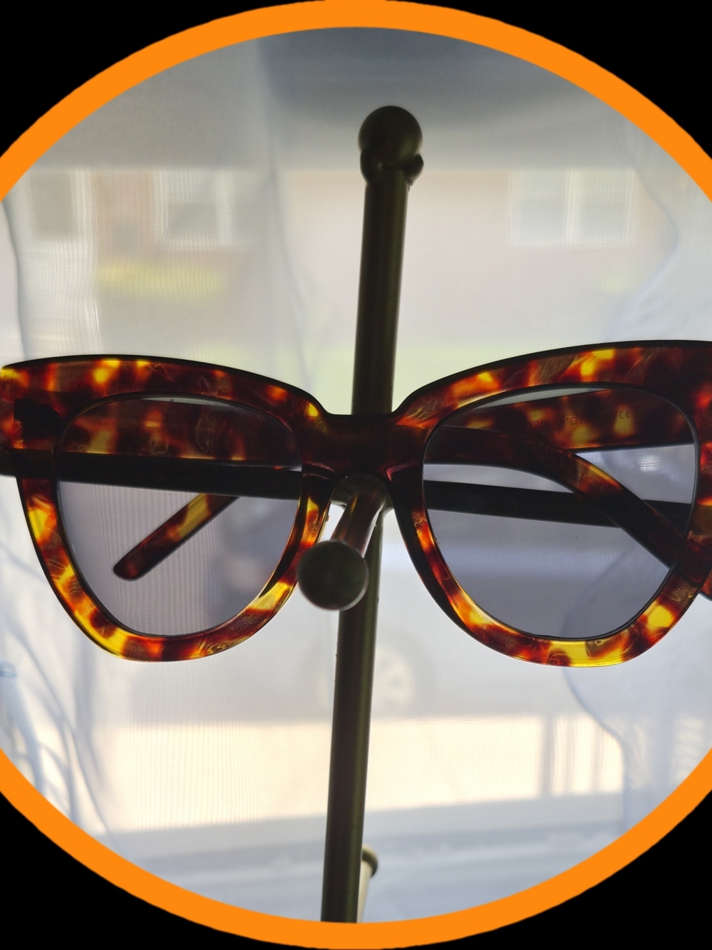 Retro Style Oversized Tortoiseshell Cat Eye Sunglasses Black/Brown/Amber Frame